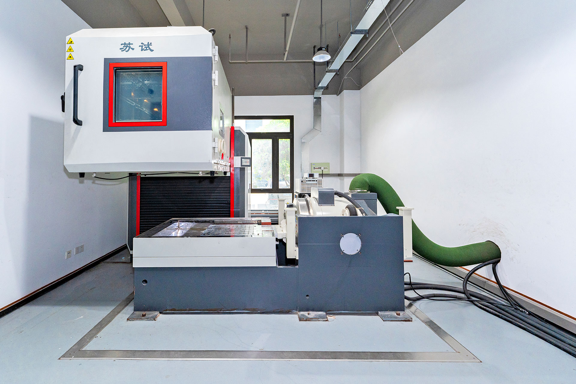 三綜合試驗(yàn)臺(tái)